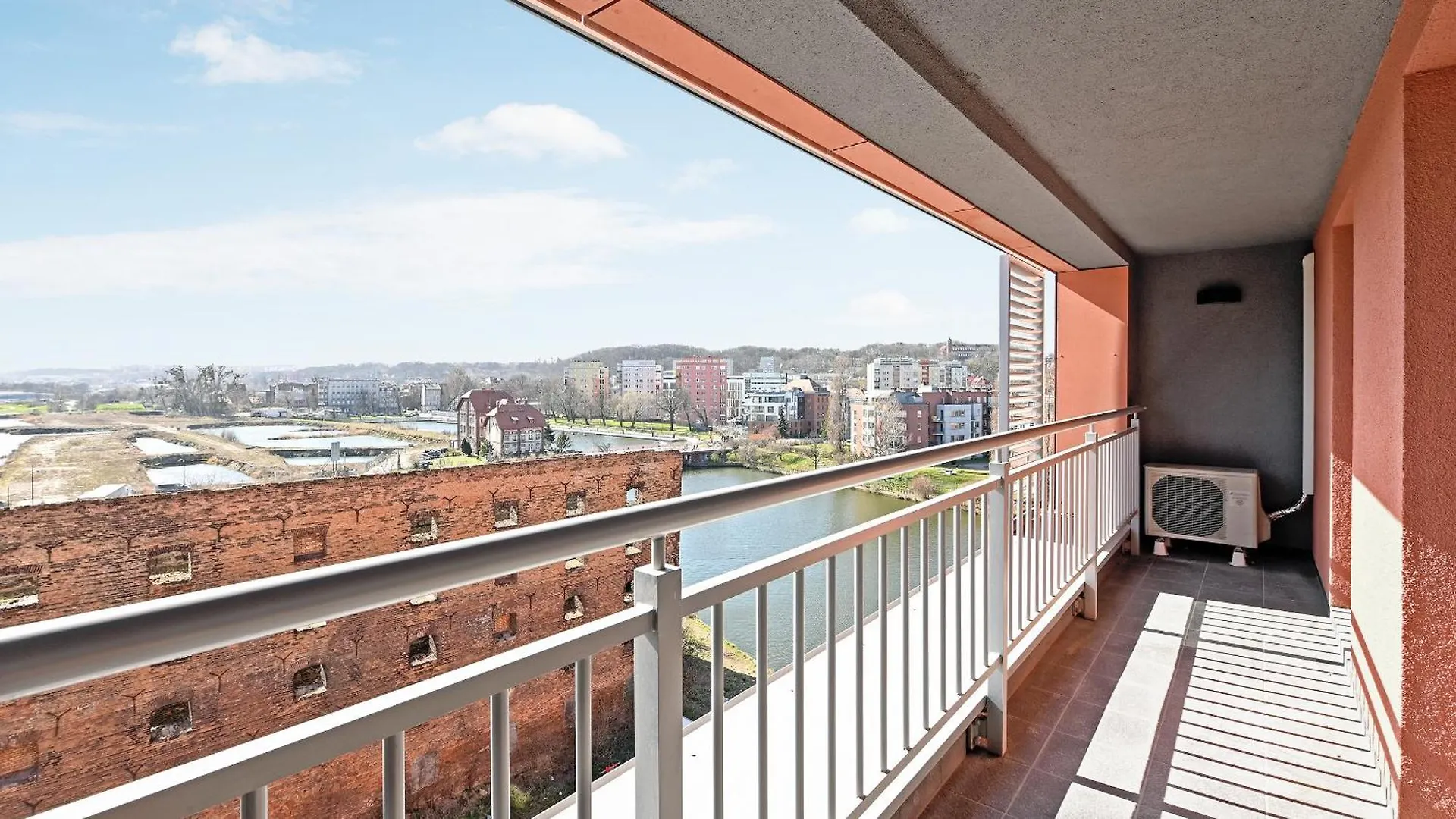 Dom & House - Apartments Waterlane Island Gdansk Poland